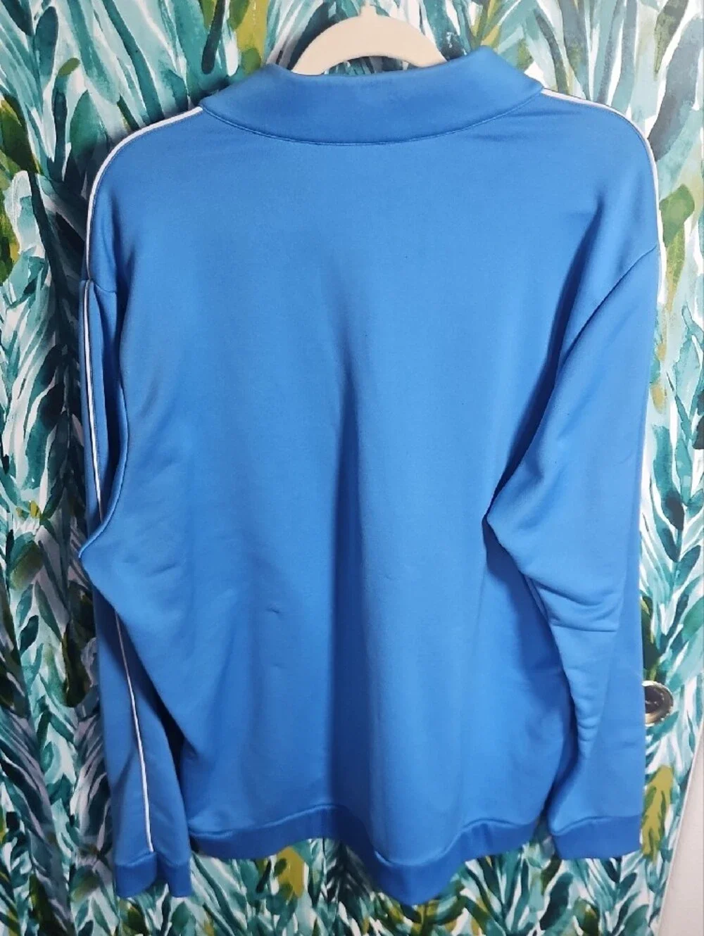 adidas lightweight athletic